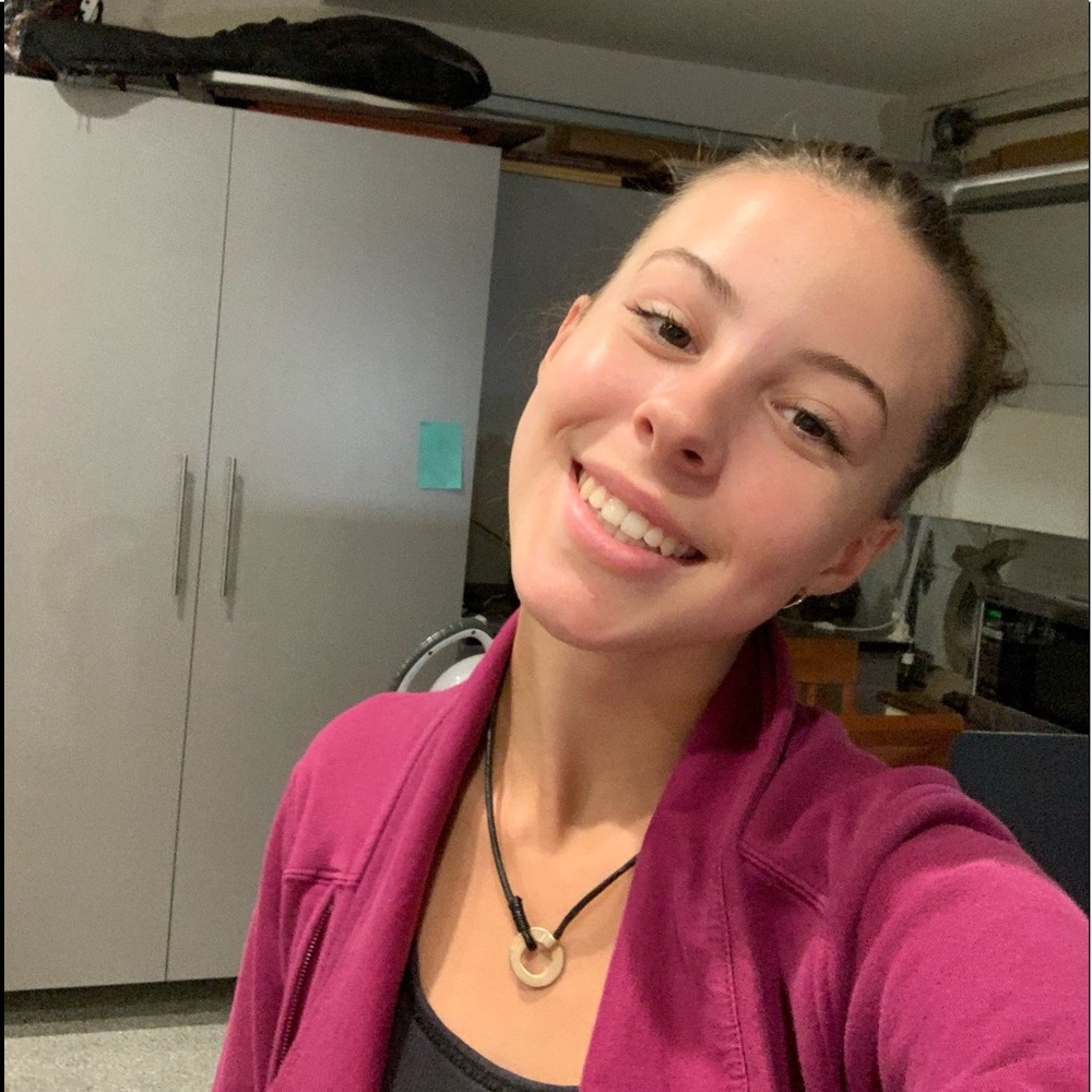 Meet your Posher, Lydia